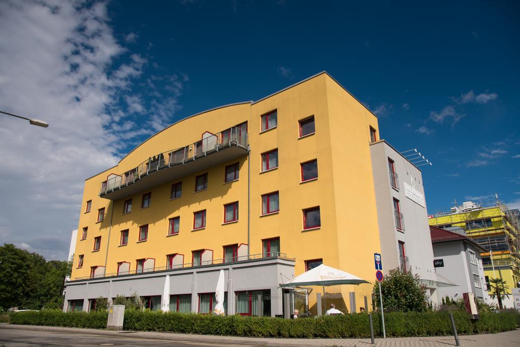 Hotel Rodelheimer Hof - Am Wasserturm Франкфурт на Майн Екстериор снимка