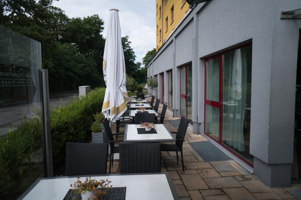 Hotel Roedelheimer Hof - Am Wasserturm Франкфурт на Майн Екстериор снимка